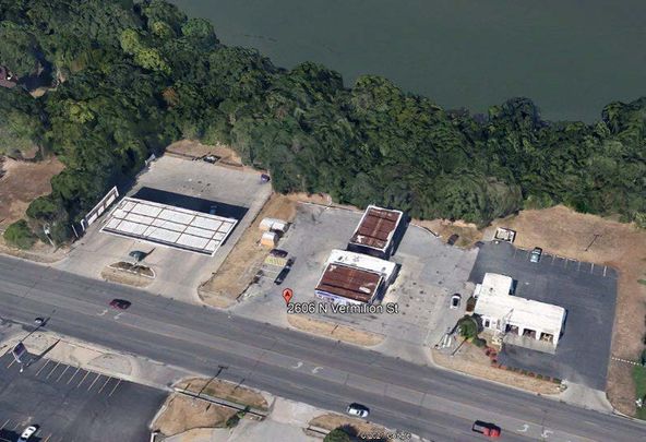 2606 N Vermilion St, Danville, IL 61832